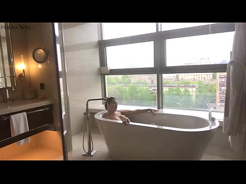 ❤️ Kæmpe babe ondt i sin fisse på badeværelset ☑ Sex at da.dreamlandpassionfever.ru ❤